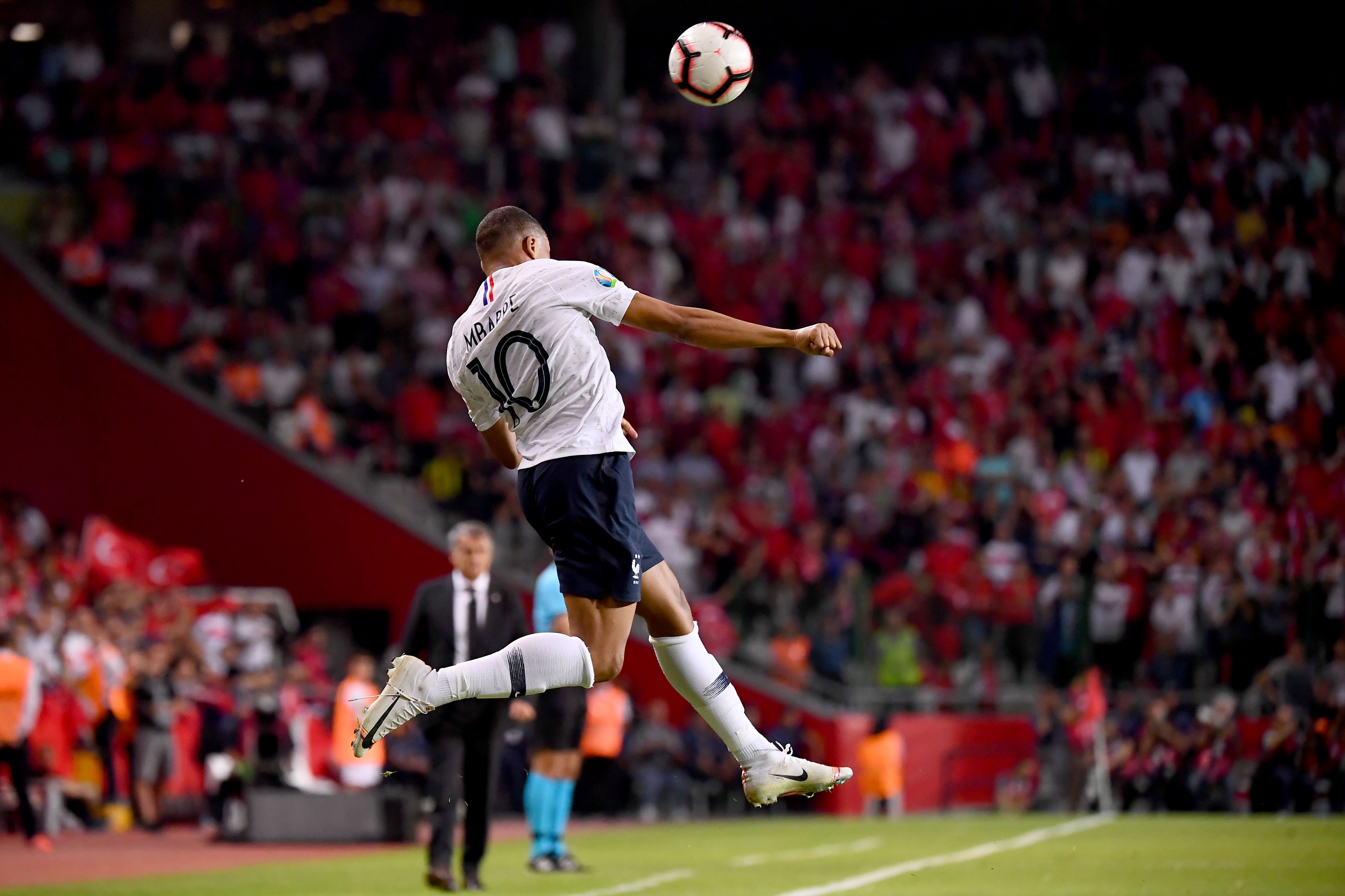 发了巨大的 发了巨大的